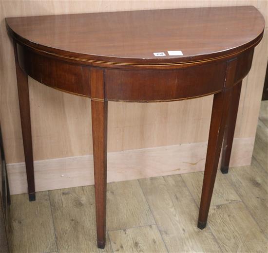 A George III mahogany tea table W.92cm